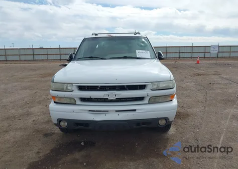 2005 Chevrolet Suburban 1500 Z71 z USA, uszkodzony, nr VIN 3GNEC16Z95G288863